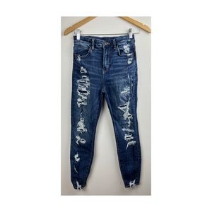 American Eagle heavily distressed dark wash skinny jeans 2 short